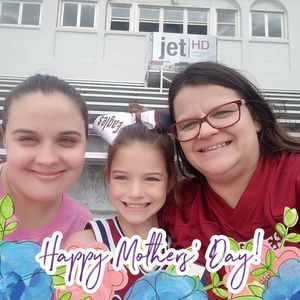 Meet your Posher, Adrianne